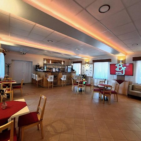 Bf Hotel Balatonföldvár Zewnętrze zdjęcie