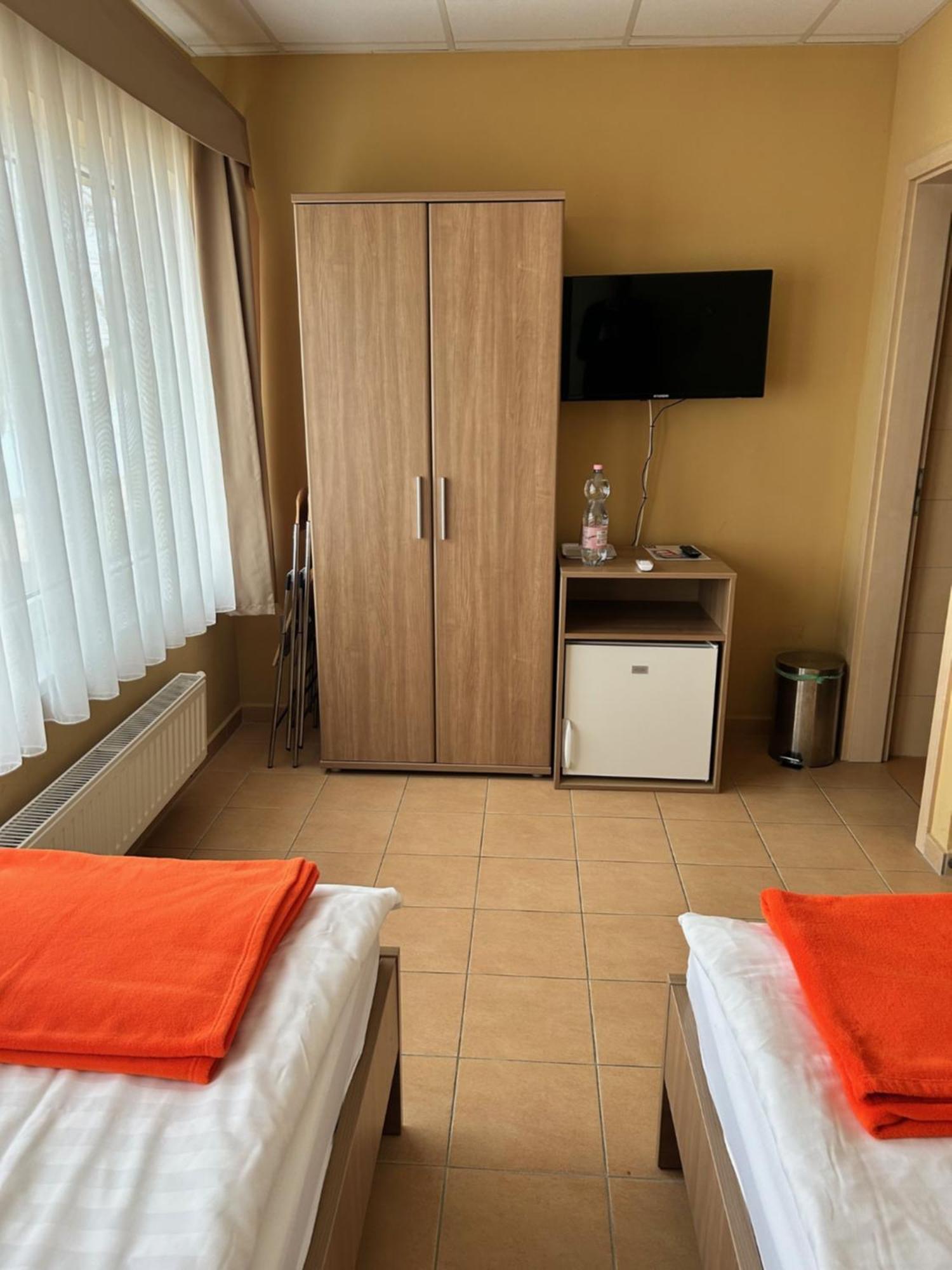 Bf Hotel Balatonföldvár Zewnętrze zdjęcie