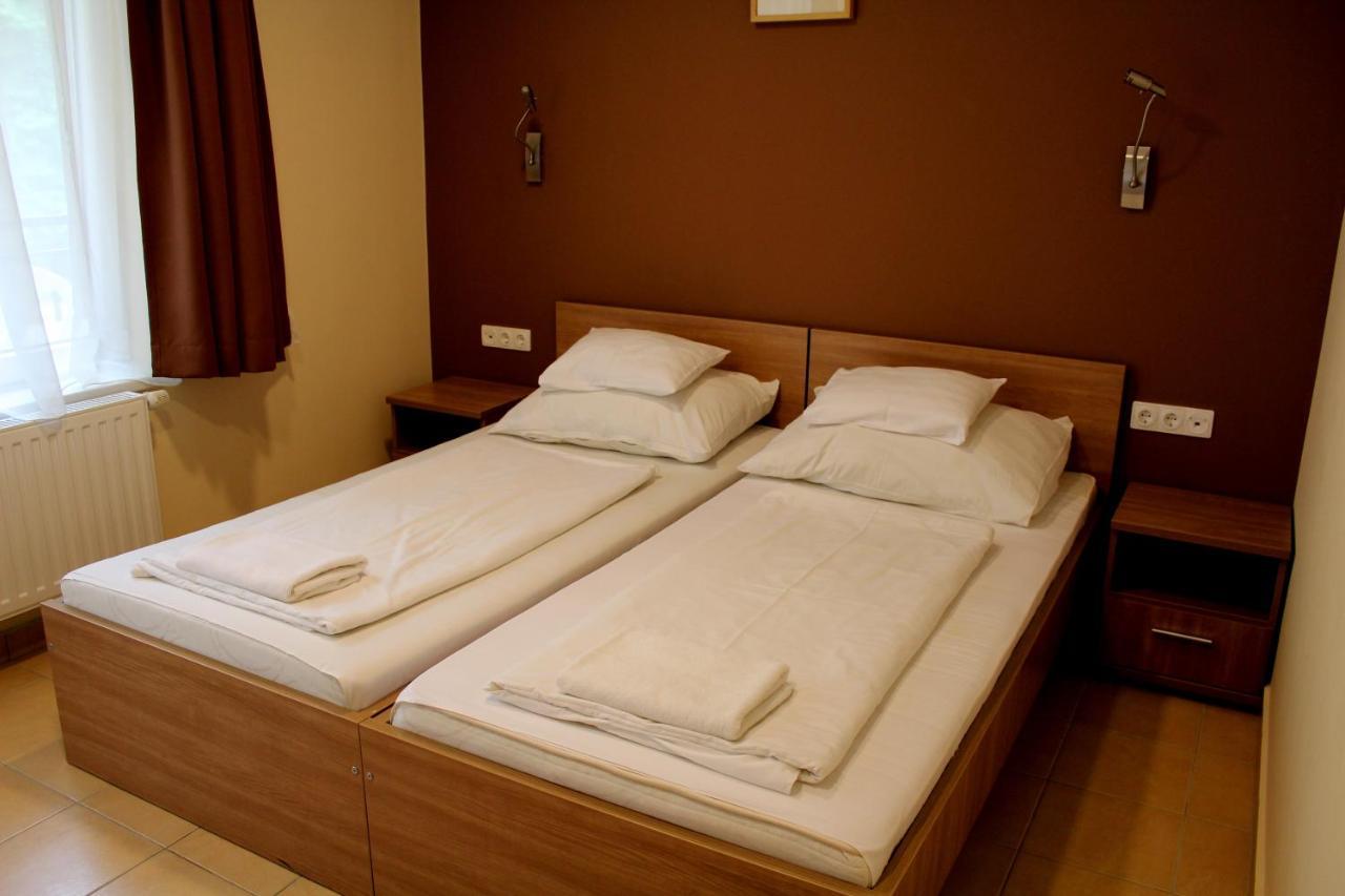 Bf Hotel Balatonföldvár Zewnętrze zdjęcie