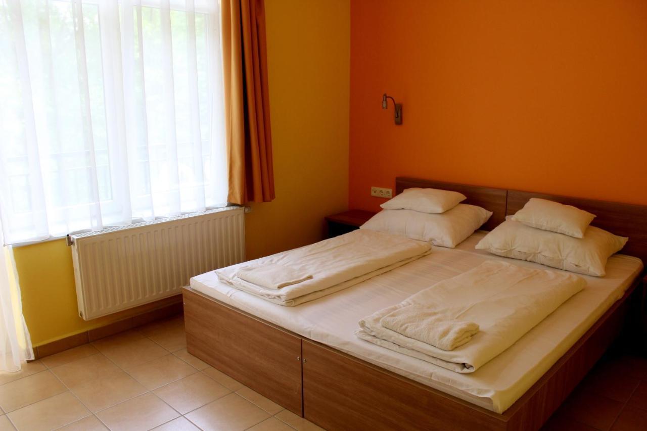 Bf Hotel Balatonföldvár Zewnętrze zdjęcie