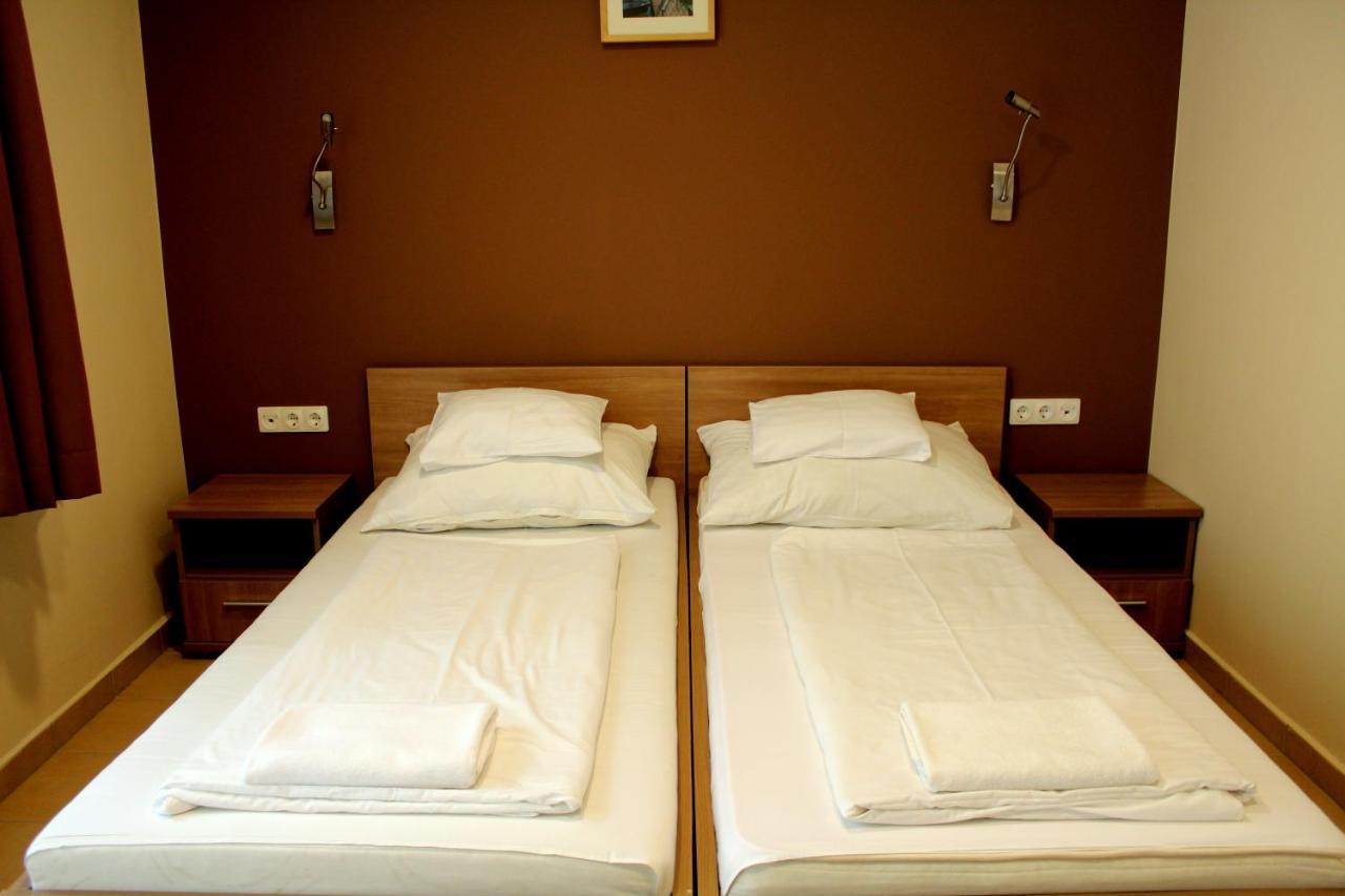 Bf Hotel Balatonföldvár Zewnętrze zdjęcie