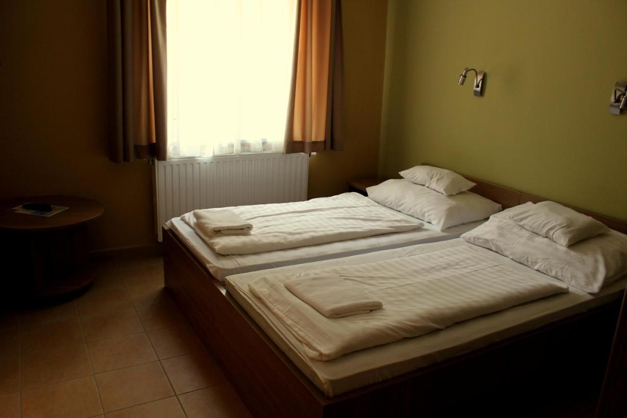 Bf Hotel Balatonföldvár Zewnętrze zdjęcie